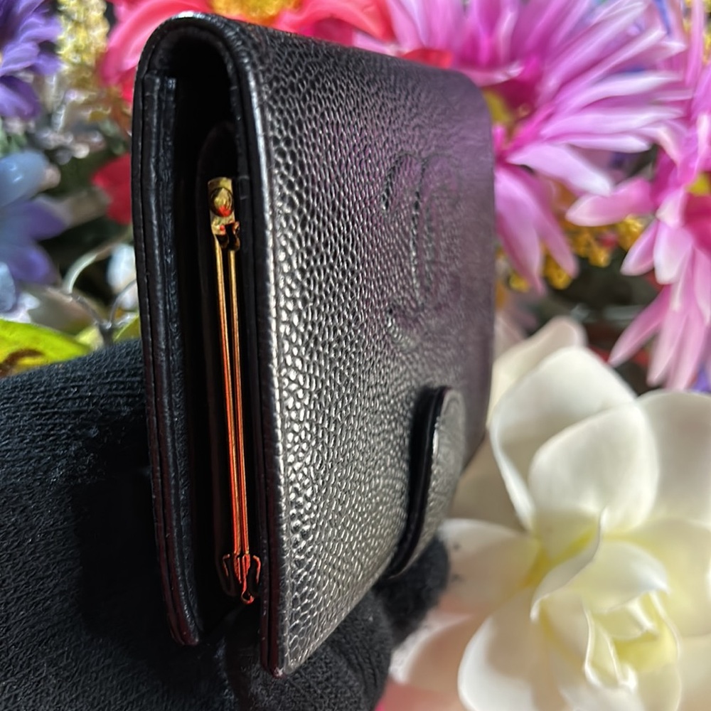 Authentic Chanel Caviar wallet leather - Picture 10 of 10